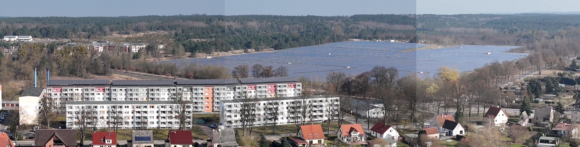 Solarpark Penzliner Straße von einer Drohne über Zierke. (Erstellt aus Videomaterial von Jörg Wildekopf)